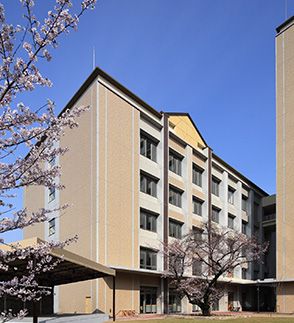 学生サポート会館　清志館