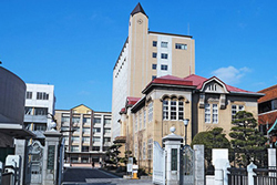 正面玄関